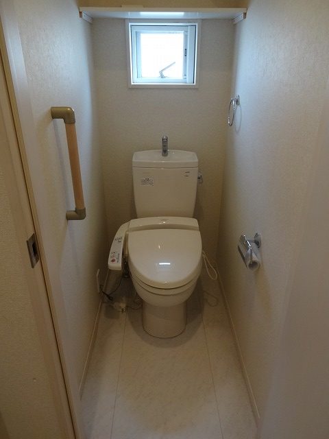 神奈川県川崎市多摩区　戸建　壁紙張替　クロス　トイレ　Ｂｅｆｏｒｅ