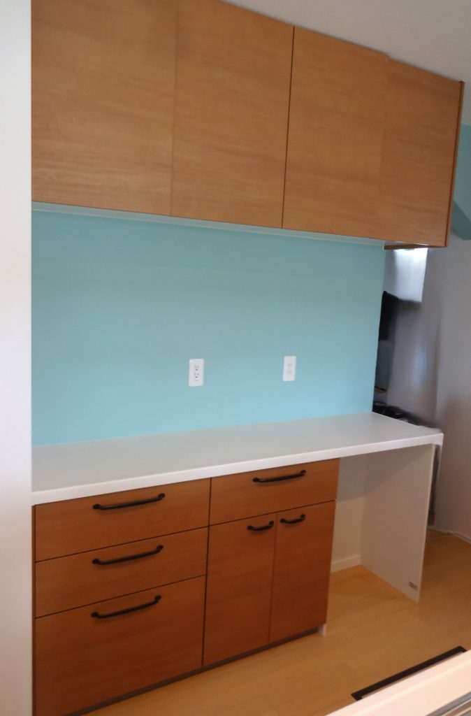 東京都　　神奈川県 　埼玉県　三鷹市　多摩市　東村山市　相模原市　横浜市　川崎市　三鷹市　武蔵野市　町田市　茅ヶ崎市　小平市　練馬区　荒川区　港南区　品川区　板橋区　海老名市　リフォーム　カップボード　パナソニック　ラクシーナ　ホワイト　ベージュ　北欧　　カウンター　収納　キッチンリフォーム　新築　ブラック　シルバー　ブラック取っ手　ウォールナット　取っ手　　ライン取っ手　木目　蒸気処理　家電収納　ダストボックスワゴン　エイジドダーク　エイジドライト　ヴィンテージメタル　ブルーグレーオーク　グレーオーク　ペイントウッド　アクセントクロス　トールパントリー　ネイビーオーク　ソフトオーク　ソフトチェリー　おしゃれ　モダン　丁寧な暮らし　暮らし　吊戸　グレージュアッシュ　マットホワイト　アルベロホワイト　モイストホワイト 　ビューティホワイト　　アースホワイト　ホワイトオーク　スクラッチメタル