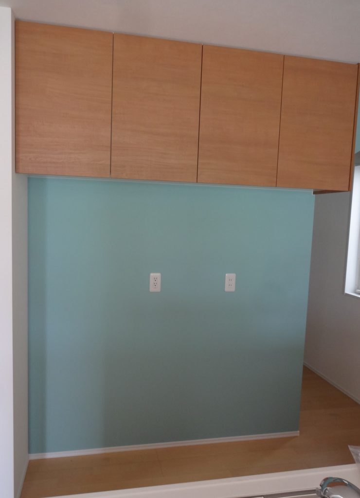 東京都　　神奈川県 　埼玉県　三鷹市　多摩市　東村山市　相模原市　横浜市　川崎市　三鷹市　武蔵野市　町田市　茅ヶ崎市　小平市　練馬区　荒川区　港南区　品川区　板橋区　海老名市　リフォーム　カップボード　パナソニック　ラクシーナ　ホワイト　ベージュ　北欧　　カウンター　収納　キッチンリフォーム　新築　ブラック　シルバー　ブラック取っ手　ウォールナット　取っ手　　ライン取っ手　木目　蒸気処理　家電収納　ダストボックスワゴン　エイジドダーク　エイジドライト　ヴィンテージメタル　ブルーグレーオーク　グレーオーク　ペイントウッド　アクセントクロス　トールパントリー　ネイビーオーク　ソフトオーク　ソフトチェリー　おしゃれ　モダン　丁寧な暮らし　暮らし　吊戸　グレージュアッシュ　マットホワイト　アルベロホワイト　モイストホワイト 　ビューティホワイト　　アースホワイト　ホワイトオーク　スクラッチメタル